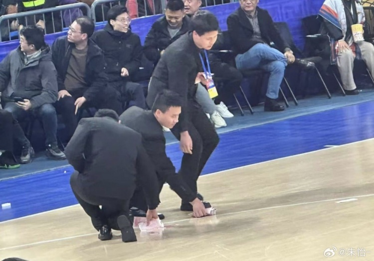 mk體育在線登錄入口撒幣事件處罰！CBA官方：核減四川經(jīng)費(fèi)10萬(wàn) 取消優(yōu)秀賽區(qū)評(píng)獎(jiǎng)資格